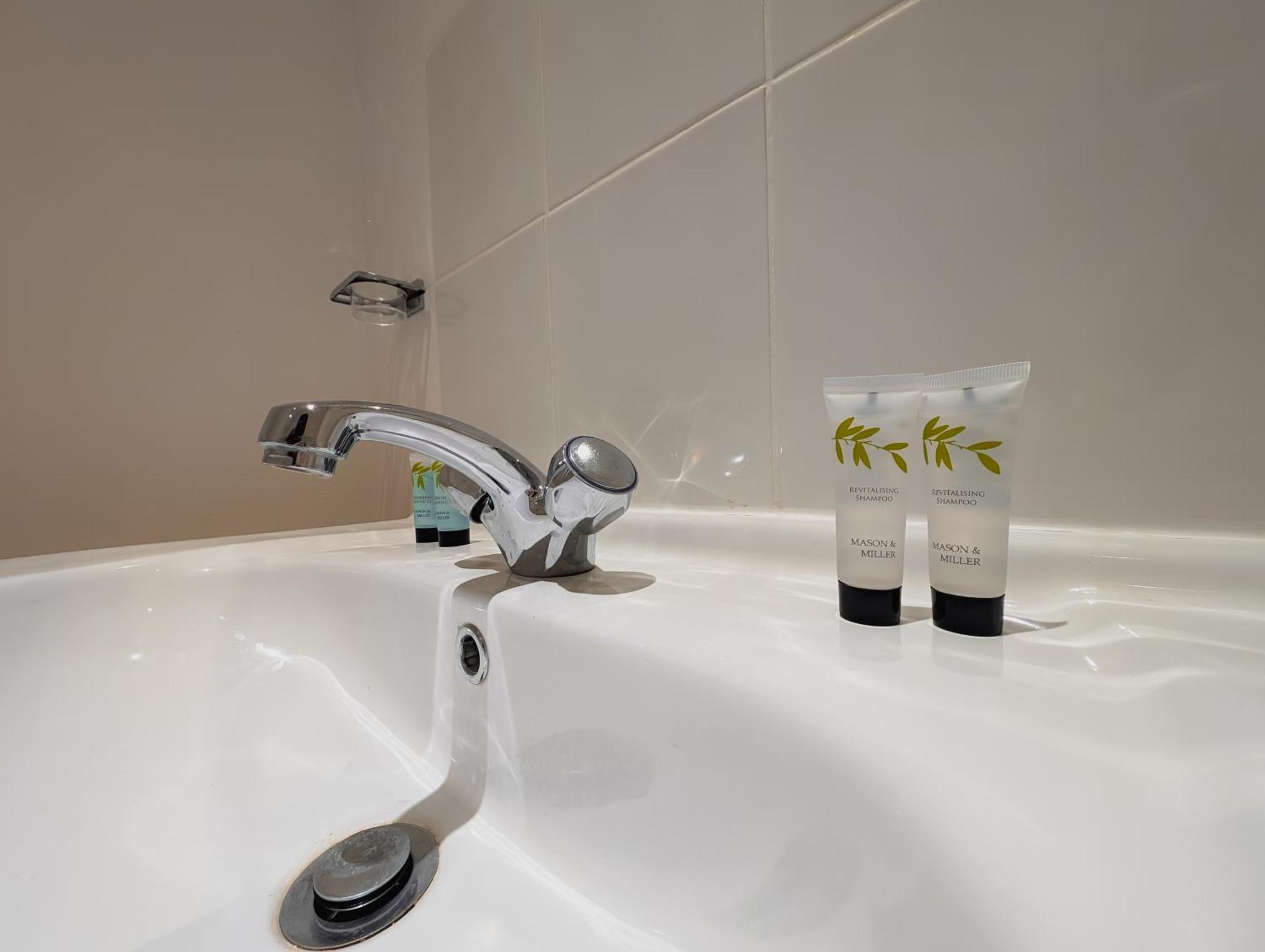 Bay & Harbour Holiday Apartments & Rooms Only Weston-super-Mare Ngoại thất bức ảnh