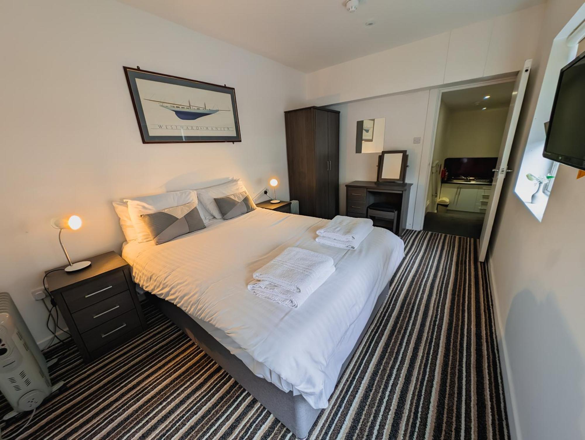 Bay & Harbour Holiday Apartments & Rooms Only Weston-super-Mare Ngoại thất bức ảnh